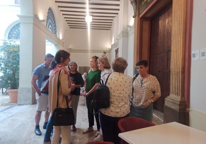 Grup de persones del Club de Lectura Quijote